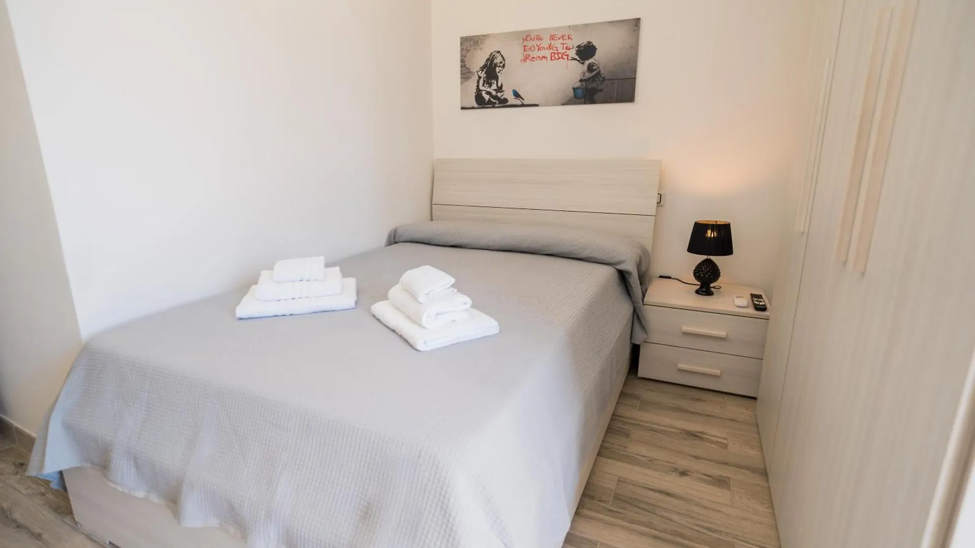Casa Lana Villa Katanya 0*,  İtalya
